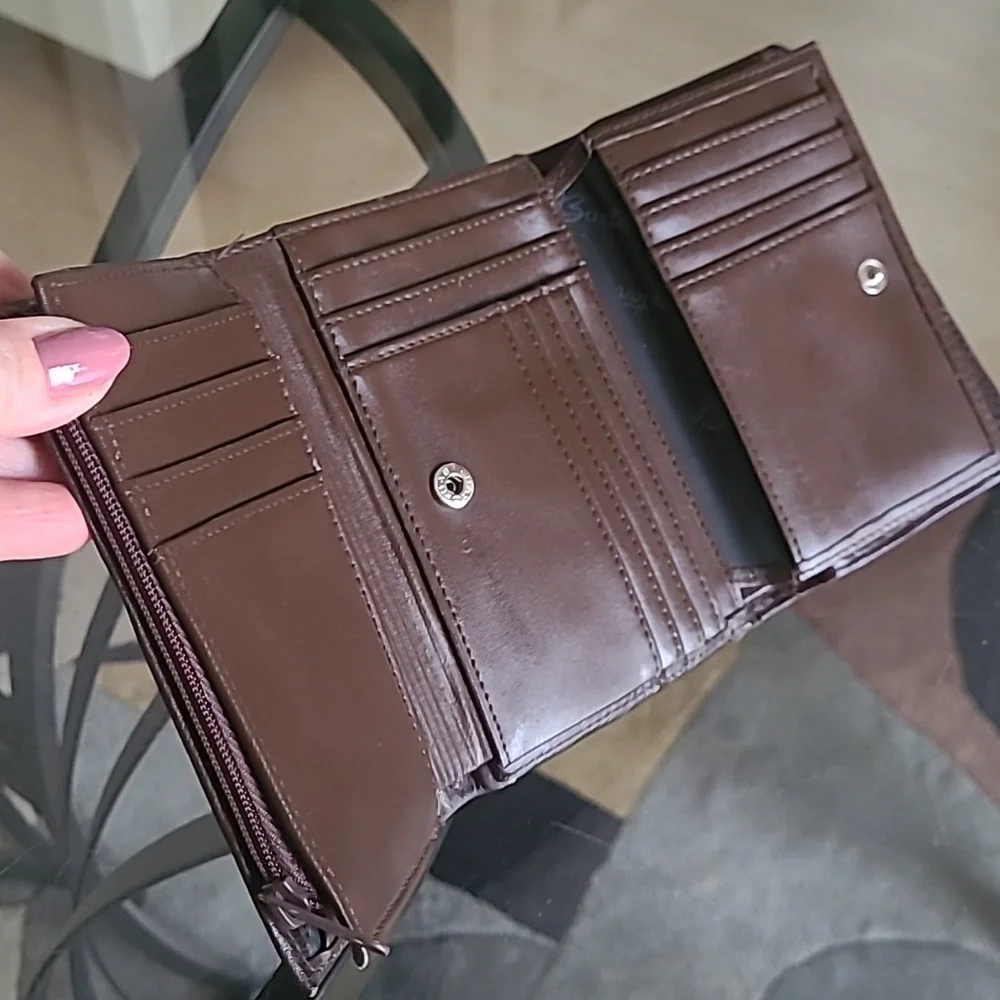 Buxton Leather Wallet ❤️